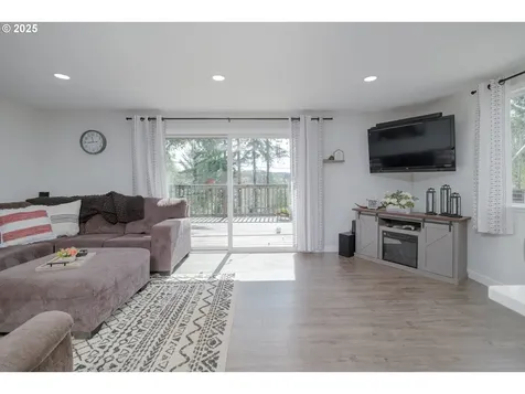 35443 Wiley Lane Astoria OR 97103