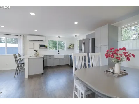35443 Wiley Lane Astoria OR 97103