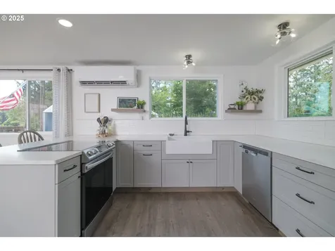 35443 Wiley Lane Astoria OR 97103
