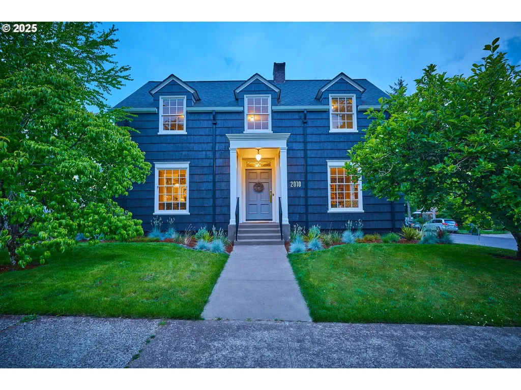 2010 Agate Street Eugene OR 97403