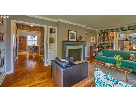 2010 Agate Street Eugene OR 97403