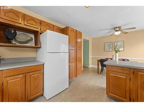 7413 SE Pine Street Portland OR 97215