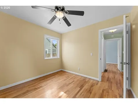 7413 SE Pine Street Portland OR 97215