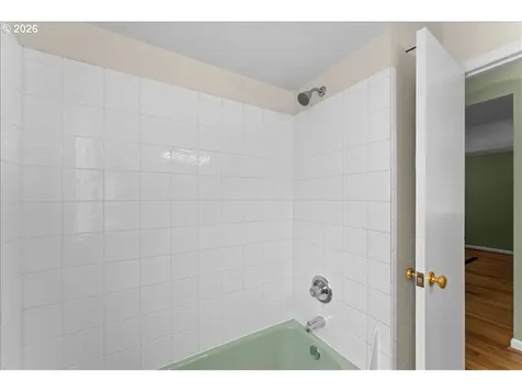 7413 SE Pine Street Portland OR 97215