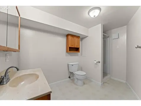 7413 SE Pine Street Portland OR 97215