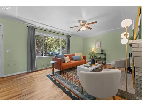 7413 SE Pine Street Portland OR 97215