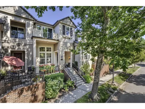 1613 NE Ashberry Drive Hillsboro OR 97124