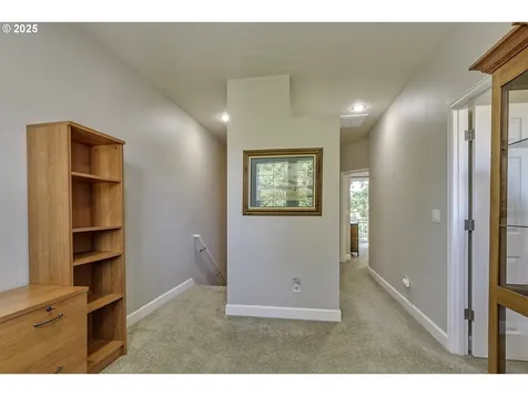 1613 NE Ashberry Drive Hillsboro OR 97124