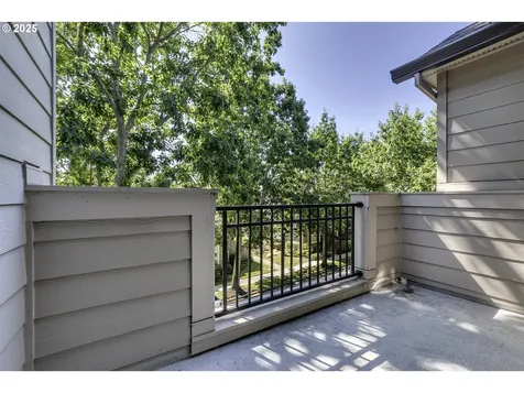 1613 NE Ashberry Drive Hillsboro OR 97124
