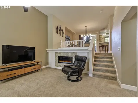 1613 NE Ashberry Drive Hillsboro OR 97124