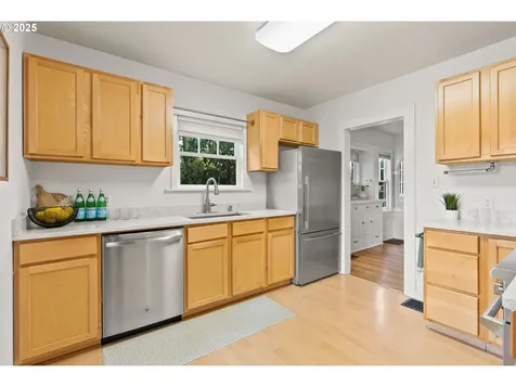5433 NE 31st Avenue Portland OR 97211
