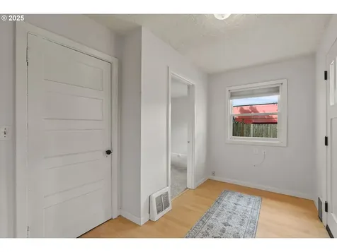 5433 NE 31st Avenue Portland OR 97211