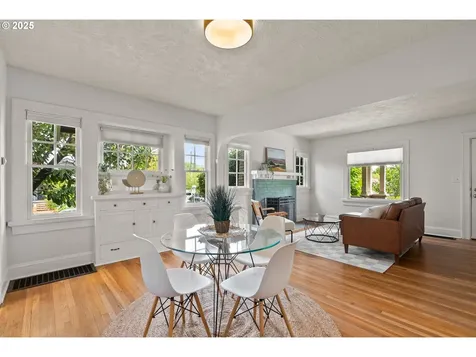 5433 NE 31st Avenue Portland OR 97211