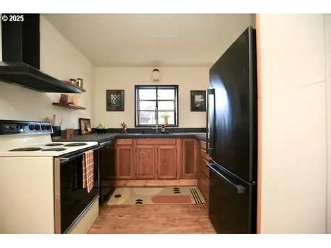 7524 NE Morris Street Portland OR 97213