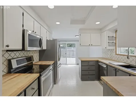 3034 SE Timberlake Drive Hillsboro OR 97123