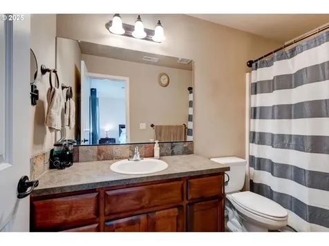 101 Leif Drive Kelso WA 98626