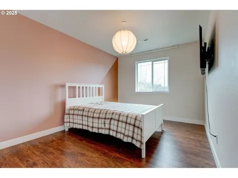 101 Leif Drive Kelso WA 98626