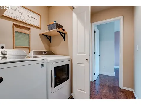 101 Leif Drive Kelso WA 98626