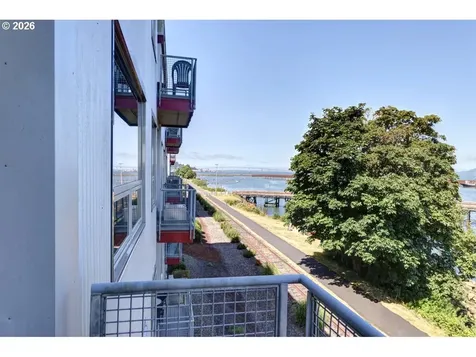3990 Abbey Lane Astoria OR 97103