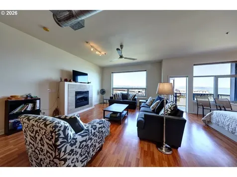 3990 Abbey Lane Astoria OR 97103