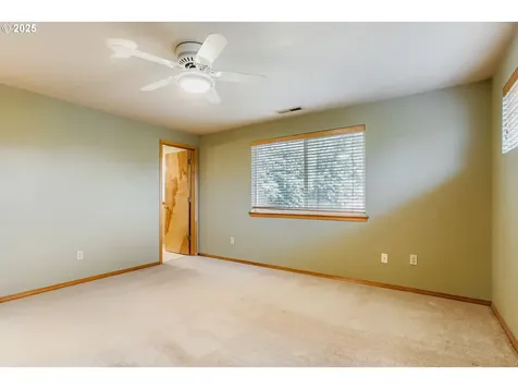 1744 N 10th Street Washougal WA 98671