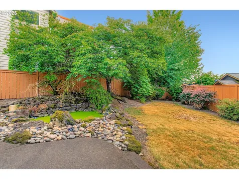 1744 N 10th Street Washougal WA 98671