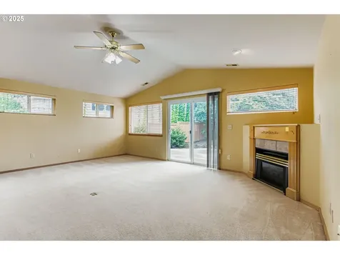 1744 N 10th Street Washougal WA 98671