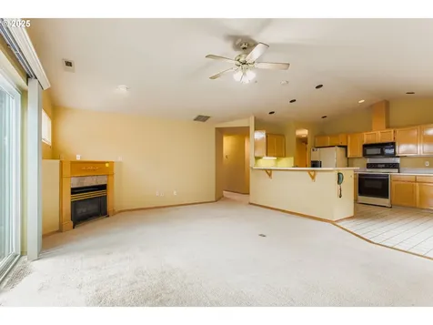 1744 N 10th Street Washougal WA 98671