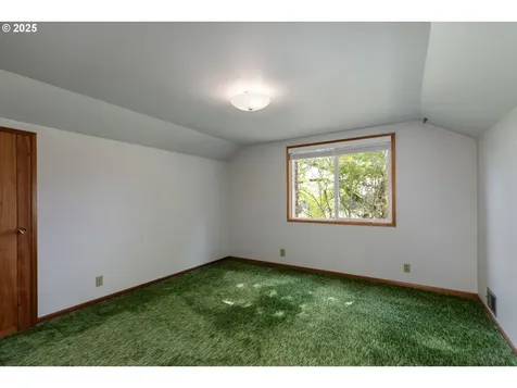 33872 Berg Road Warren OR 97053