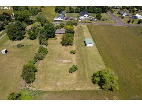 33872 Berg Road Warren OR 97053