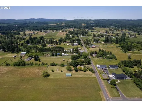 33872 Berg Road Warren OR 97053