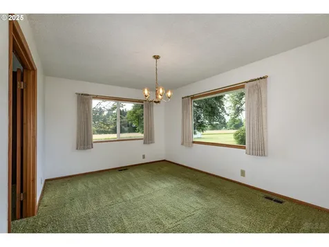 33872 Berg Road Warren OR 97053