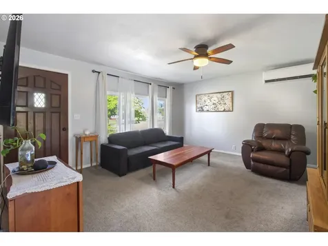 695 Glengary Loop Road Roseburg OR 97470