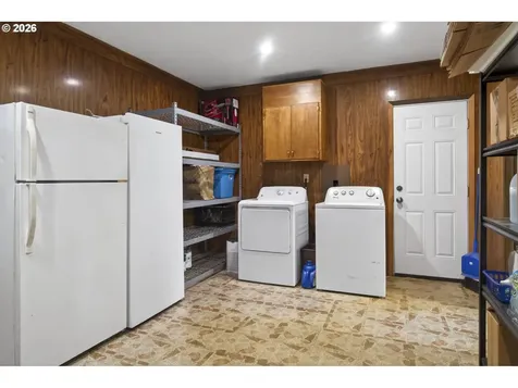 695 Glengary Loop Road Roseburg OR 97470