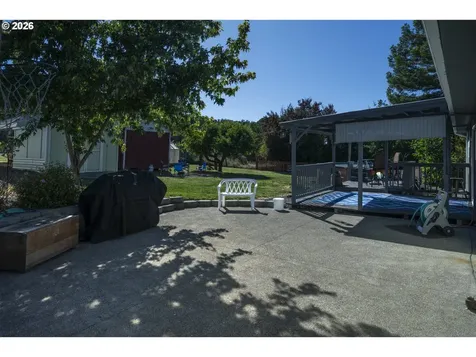 695 Glengary Loop Road Roseburg OR 97470