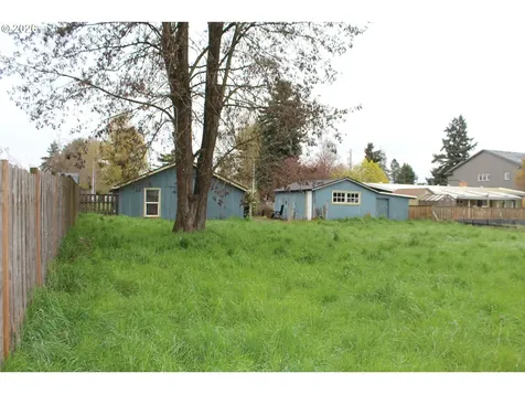 152 Randall Street Oregon City OR 97045