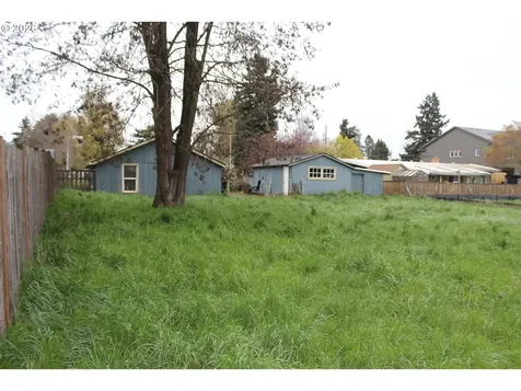 152 Randall Street Oregon City OR 97045