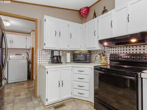 18485 SW Pacific Drive Tualatin OR 97062