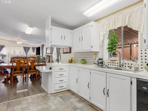 18485 SW Pacific Drive Tualatin OR 97062
