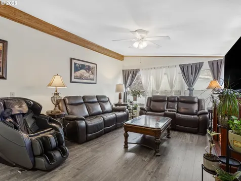 18485 SW Pacific Drive Tualatin OR 97062