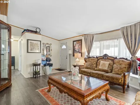18485 SW Pacific Drive Tualatin OR 97062