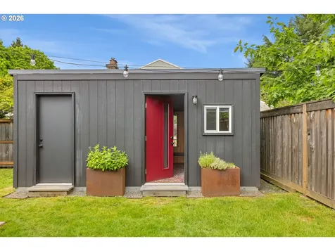 6110 NE 41st Avenue Portland OR 97211