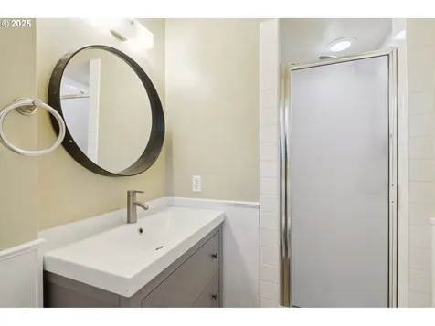 330 NW 107th Avenue Portland OR 97229