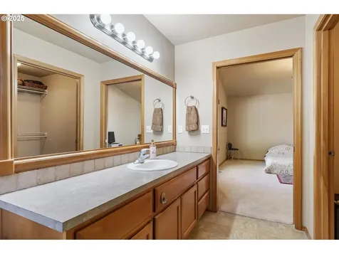 12820 NE 42nd Street Vancouver WA 98682