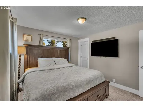 821 Johnson Street Woodburn OR 97071