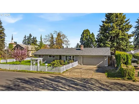 821 Johnson Street Woodburn OR 97071