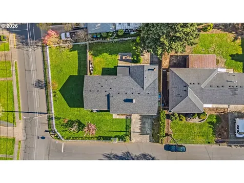 821 Johnson Street Woodburn OR 97071
