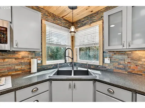 14320 NW Lyda Drive Gales Creek OR 97117