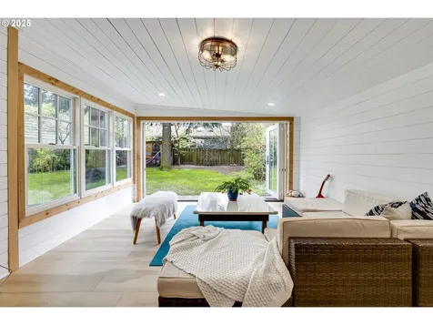 2114 SE Harold Street Portland OR 97202