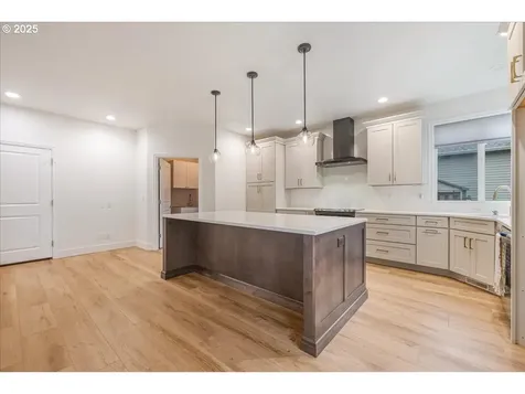 20870 Yosemite Street NE Aurora OR 97002